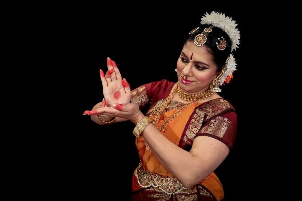 Aparna Satheesan Recipient of 2021 Abhinandan Saroja National Award By the National Institute of Indian Classical Dance