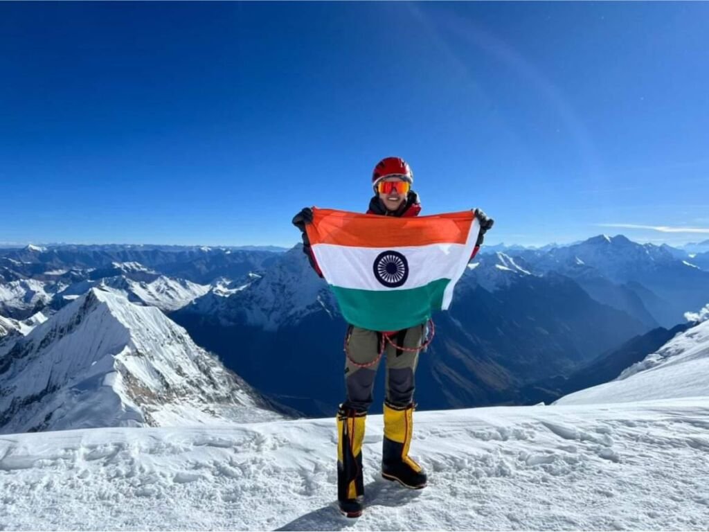 Nisha Kumari, An Athlete From Vadodara To End The Year By Climbing Mt Everest And Mt Lhotse In Traverse Style With Crowd-funded Support