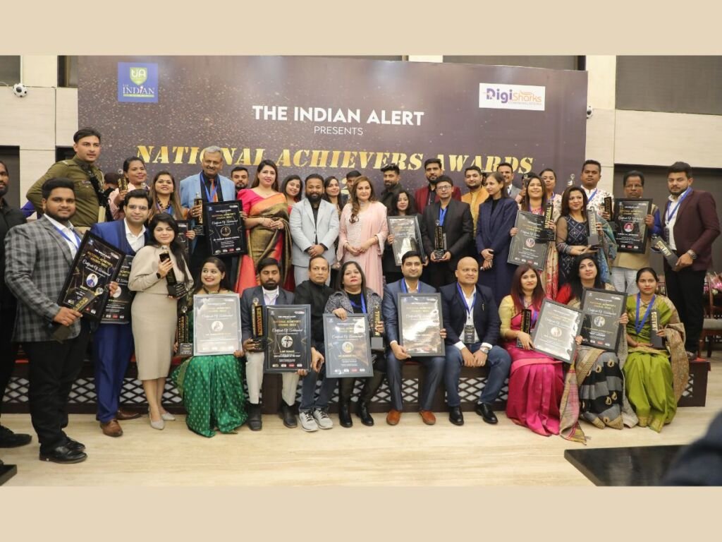 The Indian Alert concludes National Achievers Awards 2022, Evergreen Jaya Prada graced the event as chief guest